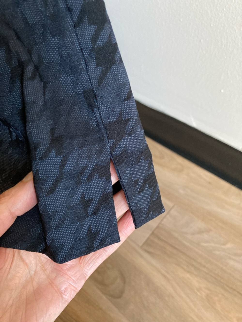 Zac & Rachel pull on pant navy blue & black print office 27 in inseam 22W - Picture 9 of 17